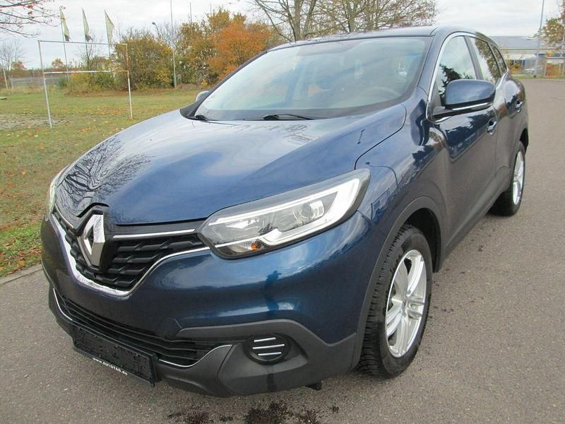 Blau Gebraucht 2015 Renault Kadjar Life SUV | 5.900 € (Fairer Preis) - Bild 1/4