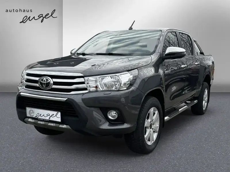Grau Gebraucht 2019 Toyota HiLux Comfort Abholung | 35.799 € (Fairer Preis) - Bild 1/4