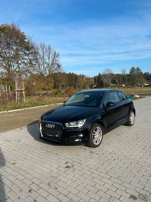 Gebraucht Audi A1 90 PS (66 kW) 2015 Schwarz Kleinwagen