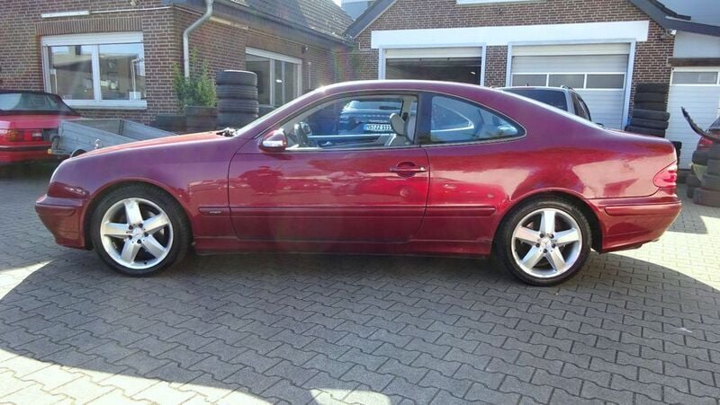 Rot Gebraucht 2000 Mercedes CLK230 Avantgarde Coupé | 2.500 € (Fairer Preis) - Bild 1/4