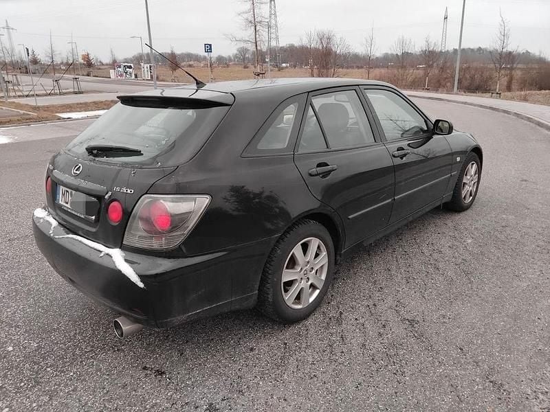 Gebraucht Lexus IS200 155 PS (114 kW) 2004 Schwarz Kombi