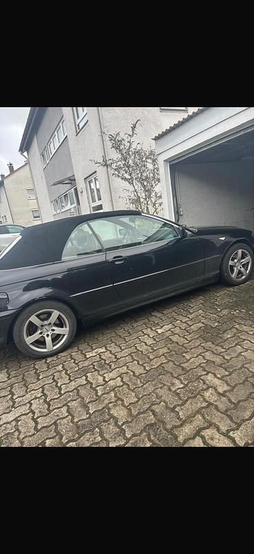 Gebraucht BMW 320 Cabriolet 170 PS (125 kW) 2003 Schwarz Cabrio