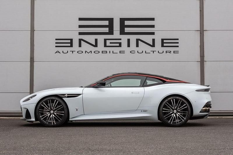Gebraucht Aston Martin DBS 725 PS (533 kW) 2019 Weiß