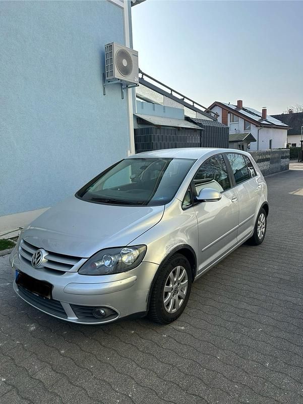 Gebraucht VW Golf V 105 PS (77 kW) 2005 Silber Kleinwagen