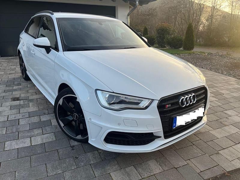Gebraucht Audi S3 Ambiente 300 PS (220 kW) 2014 Weiß Limousine