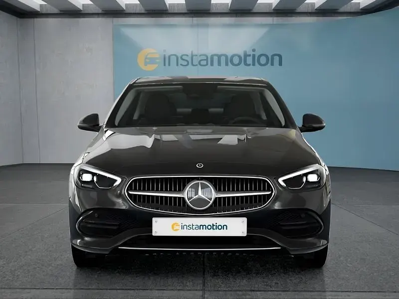 Gebraucht Mercedes C300 204 PS (150 kW) 2025 Grau Limousine