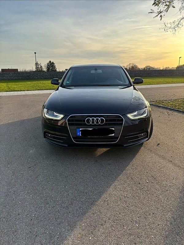 Gebraucht Audi A4 Ambiente 150 PS (110 kW) 2013 Schwarz Limousine