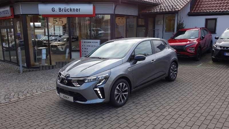 Neu Mitsubishi Colt Plus 91 PS (66 kW) 2026 Achatgrau Kleinwagen