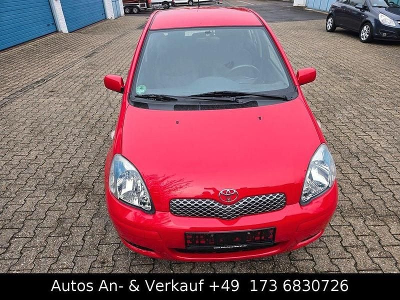 Gebraucht Toyota Yaris Sol 87 PS (63 kW) 2003 Rot Limousine