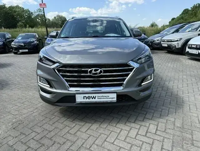 Gebraucht Hyundai Tucson Style 177 PS (130 kW) 2019 Olivine grey / mic SUV