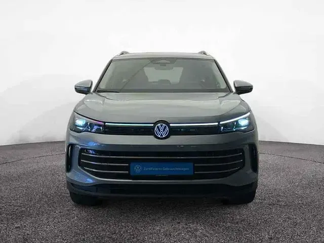 Gebraucht VW Tiguan Elegance 204 PS (150 kW) 2025 Silber SUV