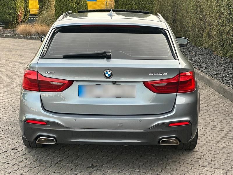 Gebraucht BMW 530 M Sport 265 PS (194 kW) 2017 Grau Kombi