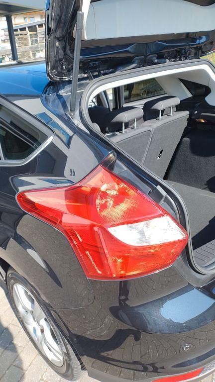 Gebraucht Ford Focus Titanium 125 PS (91 kW) 2013 Schwarz Limousine