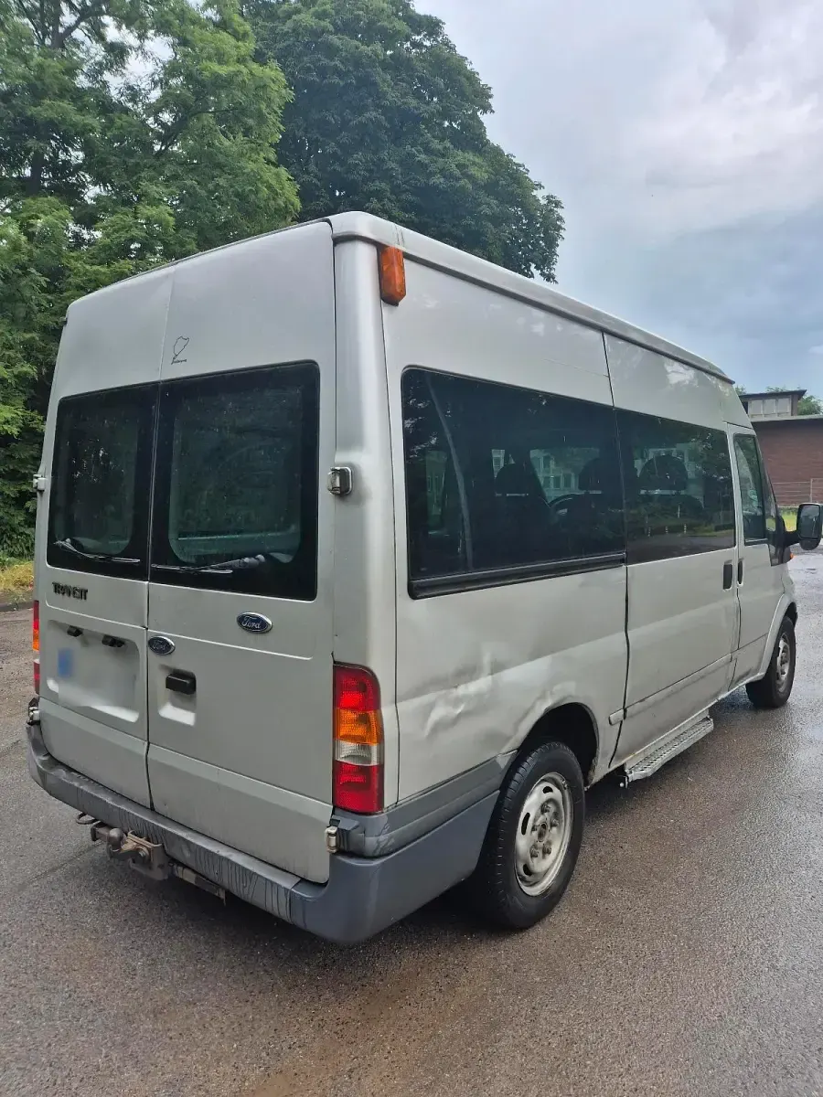 Gebraucht Ford Transit 101 PS (74 kW) 2004 Silber Van / Kleinbus