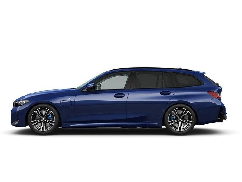 Gebraucht BMW 330e M Sport 292 PS (214 kW) 2025 Blau Kombi
