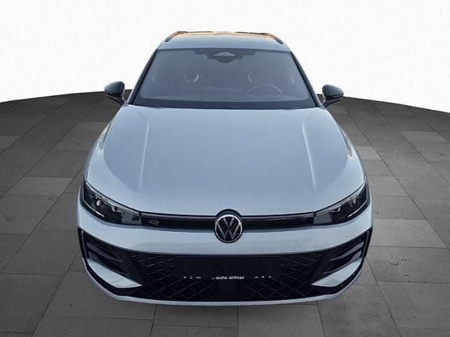 Używany VW Passat R-line 265 KM (194 kW) 2025 Srebrny Kombi