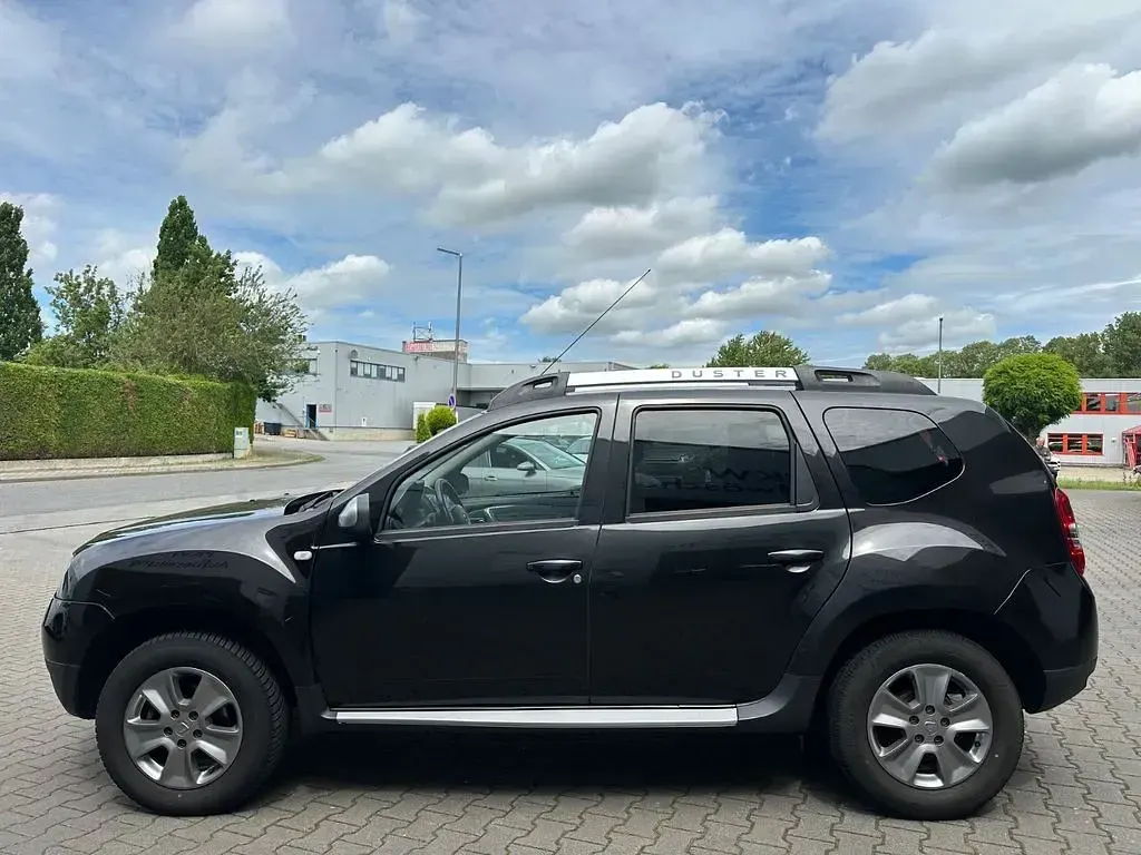 Gebraucht Dacia Duster Basis 125 PS (91 kW) 2016 Schwarz SUV