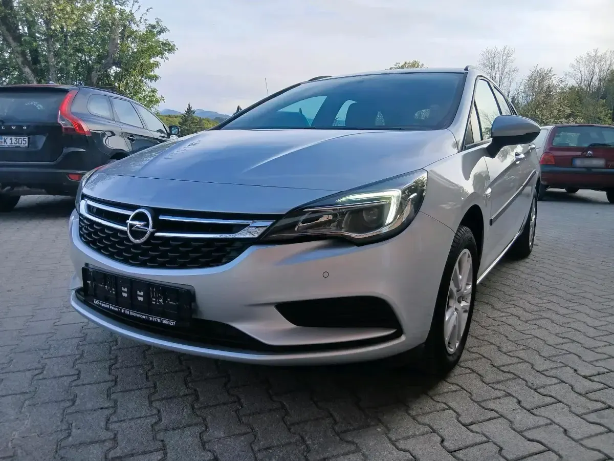Używany Opel Astra 110 KM (80 kW) 2019 Szary Kombi