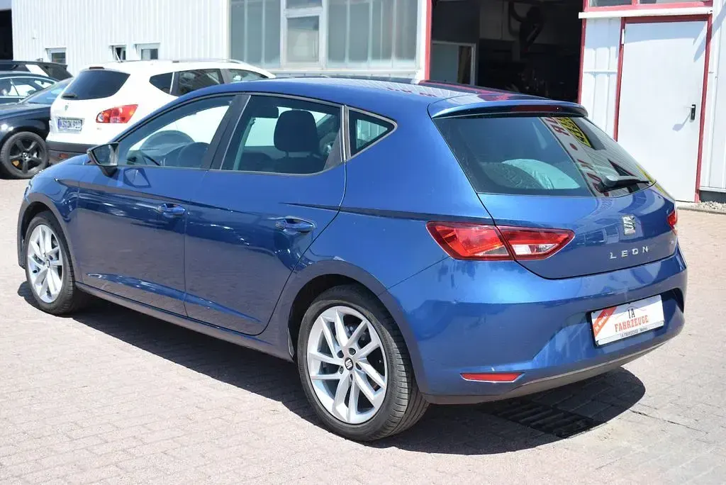Gebraucht Seat Leon Style 105 PS (77 kW) 2014 Blau Limousine