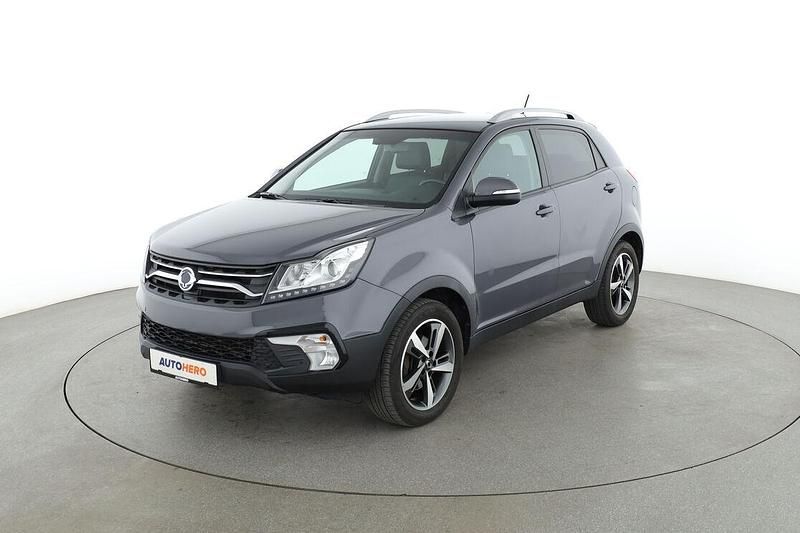 Grau Gebraucht 2018 Ssangyong Korando Sapphire SUV | 14.990 € (Teuer) - Bild 1/3