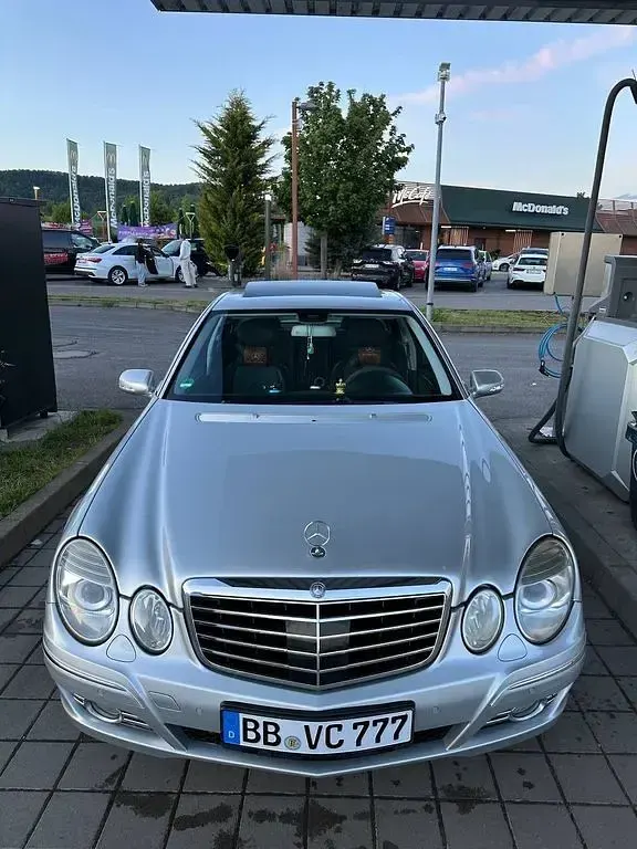 Gebraucht Mercedes E300 211 PS (155 kW) 2008 Grau Limousine