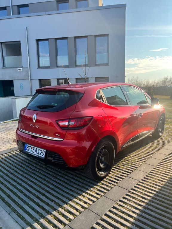 Rot Gebraucht 2014 Renault Clio IV Luxe Limousine | 8.800 € (Fairer Preis) - Bild 1/4
