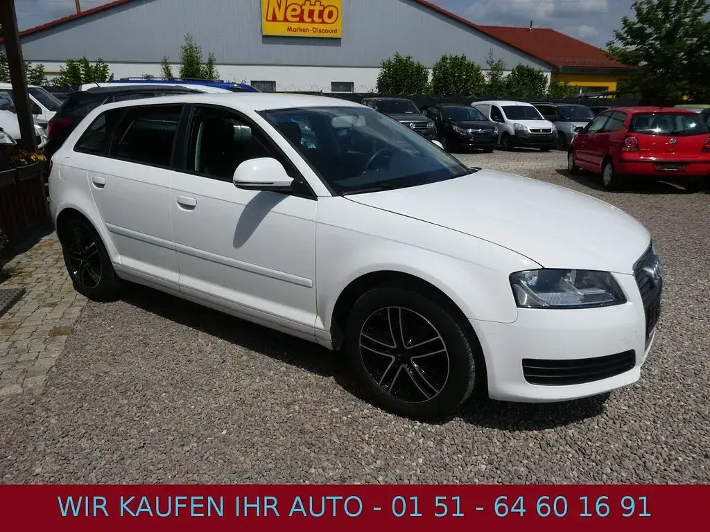 Gebraucht Audi A3 Attraction 125 PS (91 kW) 2009 Weiß Kleinwagen