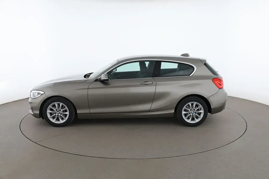 Gebraucht BMW 120 Urban Line 177 PS (130 kW) 2016 Grau Kleinwagen