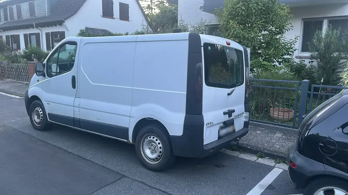 Gebraucht Opel Vivaro 101 PS (74 kW) 2002 Weiß Van / Kleinbus