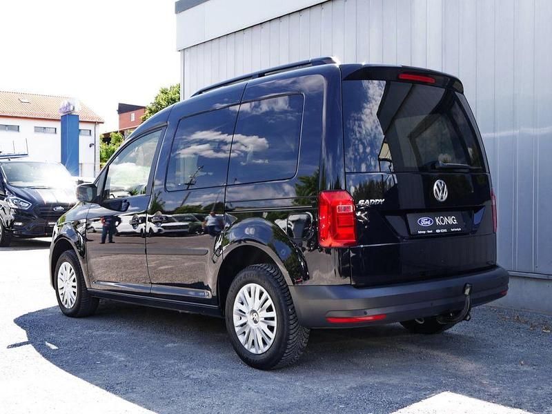 Gebraucht VW Caddy Trendline 102 PS (75 kW) 2018 Schwarz Van / Kleinbus