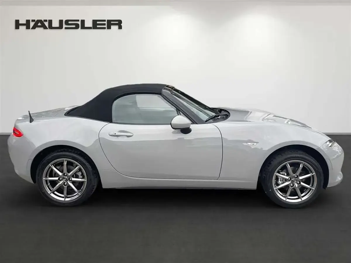 Neu Mazda MX5 Exclusive-Line 132 PS (97 kW) 2025 Aero grey Cabrio