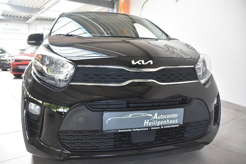Schwarz Gebraucht 2021 Kia Picanto DREAM-TEAM Edition Kleinwagen | 11.880 € (Fairer Preis) - Bild 1/4