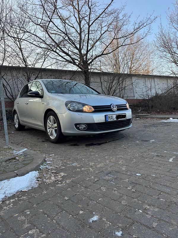 Gebraucht VW Golf VI 105 PS (77 kW) 2012 Grau Kleinwagen