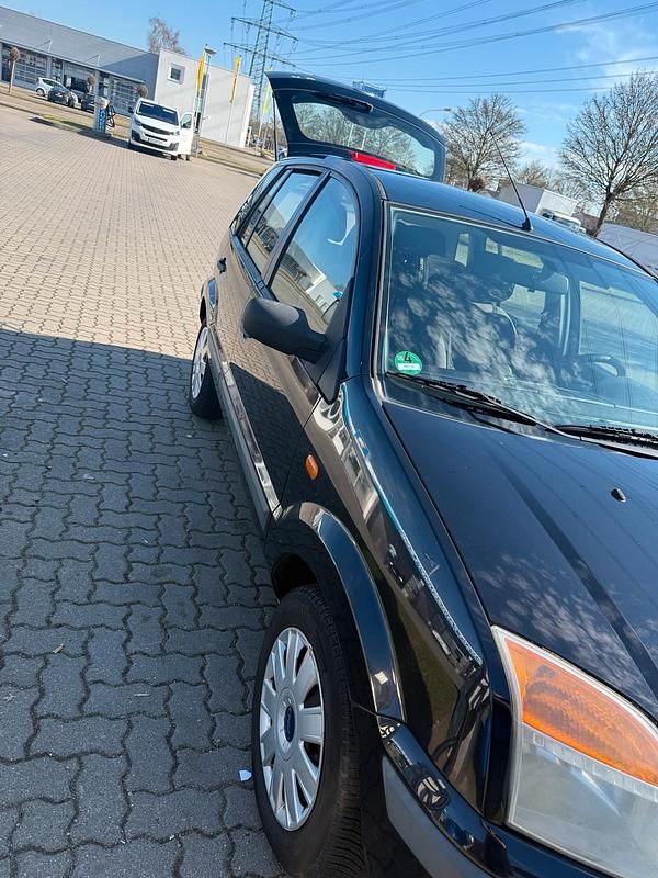 Gebraucht Ford Fusion 80 PS (58 kW) 2006 Schwarz Kleinwagen