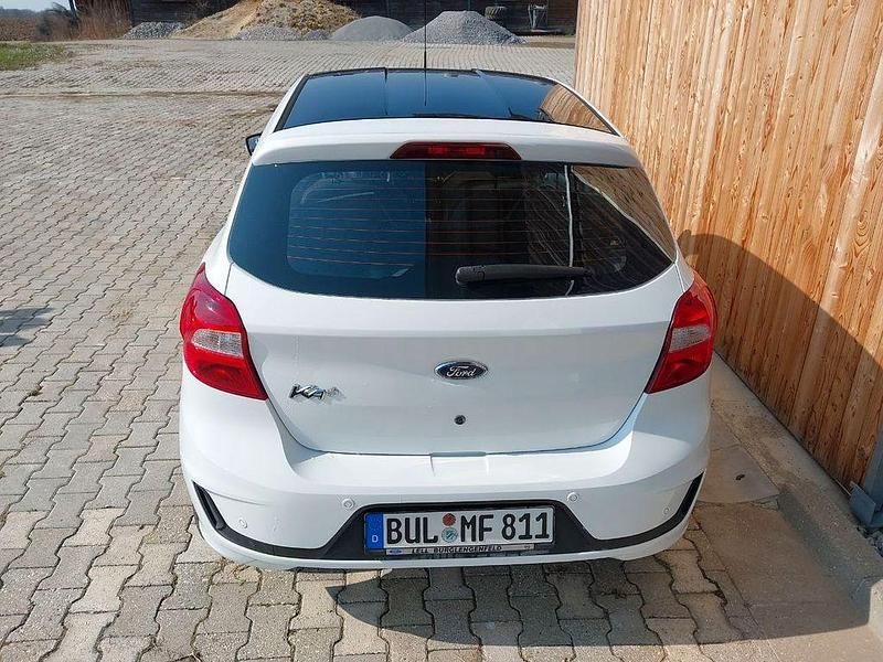 Gebraucht Ford Ka 86 PS (63 kW) 2019 Weiß Limousine
