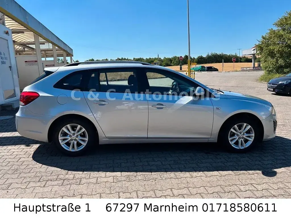 Gebraucht Chevrolet Cruze LT 124 PS (91 kW) 2013 Silber Kombi