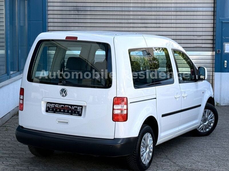 Gebraucht VW Caddy 109 PS (80 kW) 2011 Candyweiß Van / Kleinbus