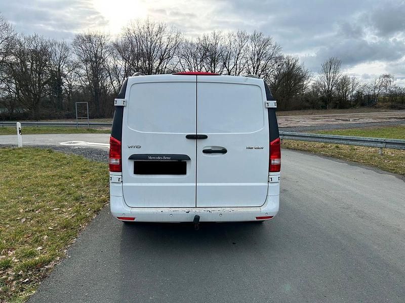 Gebraucht Mercedes Vito 190 PS (139 kW) 2018 Weiß Van