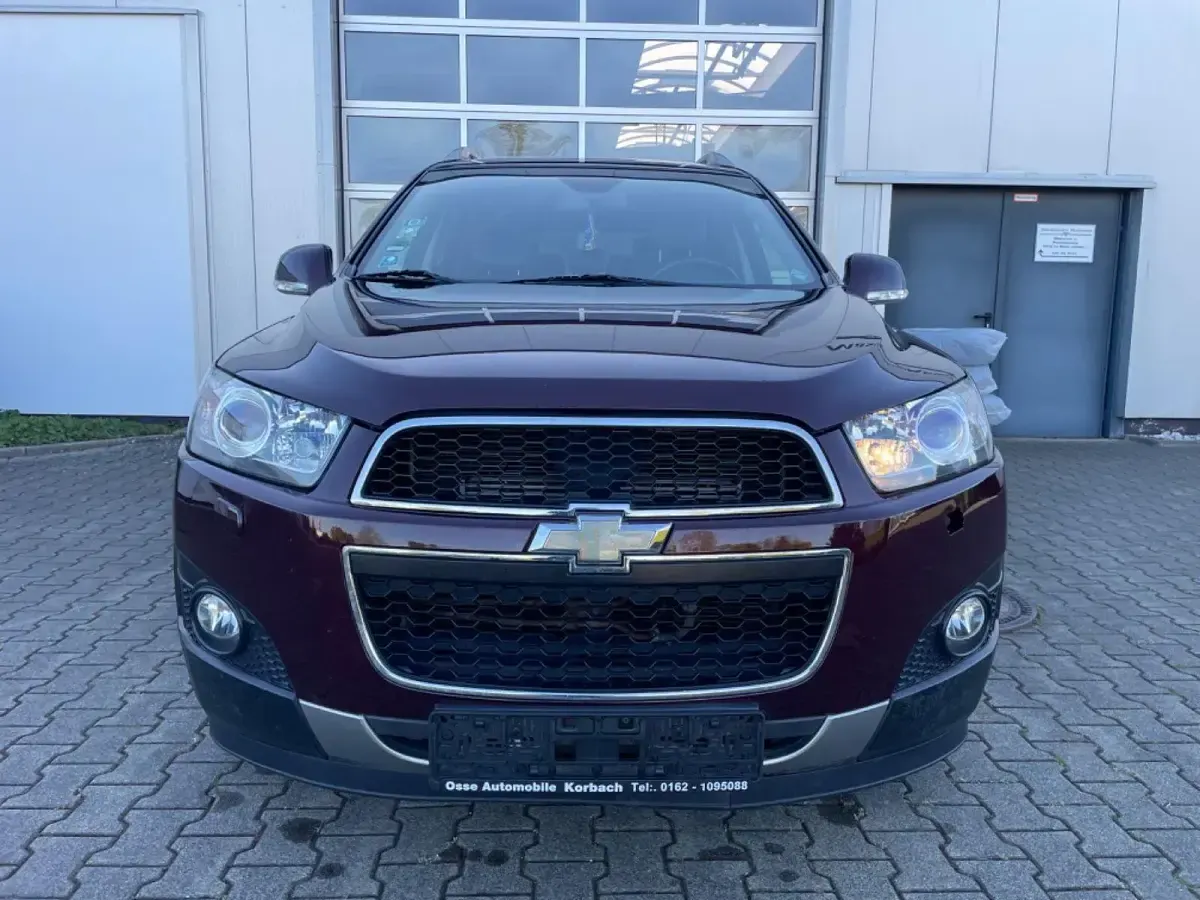 Gebraucht Chevrolet Captiva LT 184 PS (135 kW) 2012 Rot SUV