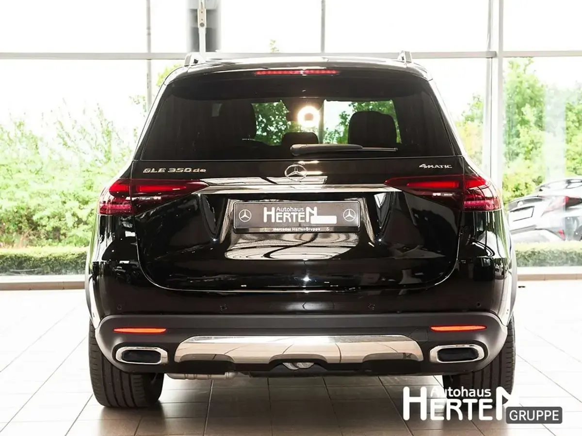 Gebraucht Mercedes GLE350 197 PS (144 kW) 2025 Schwarz SUV