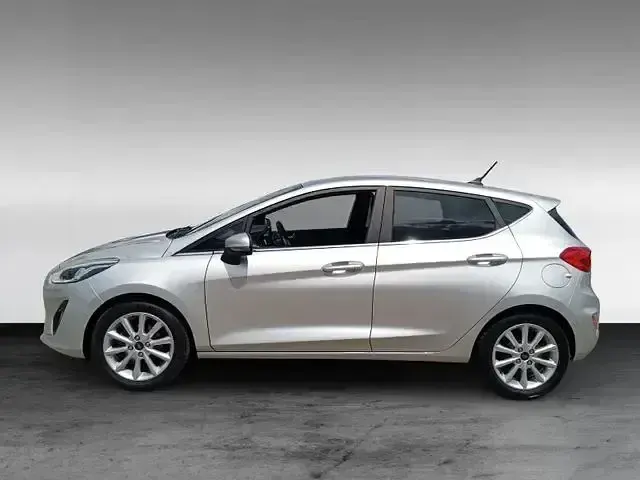 Gebraucht Ford Fiesta Titanium 101 PS (74 kW) 2019 Silber Kleinwagen