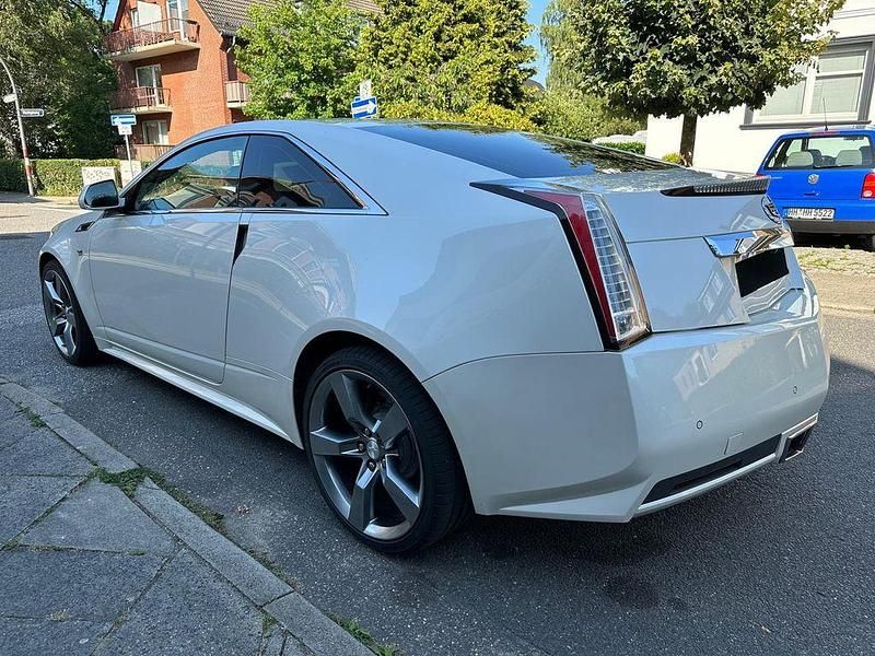 Gebraucht Cadillac CTS 322 PS (236 kW) 2011 Weiß Coupé