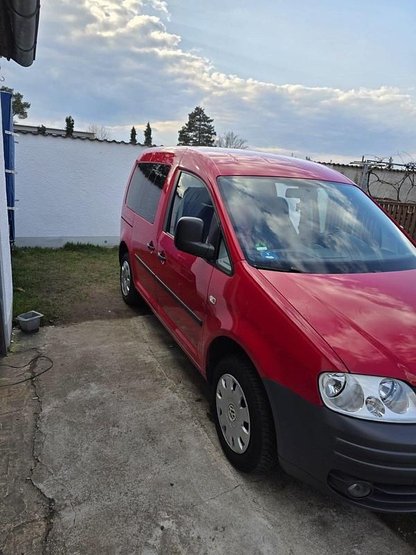 Gebraucht VW Caddy Life 102 PS (75 kW) 2009 Rot Van / Kleinbus