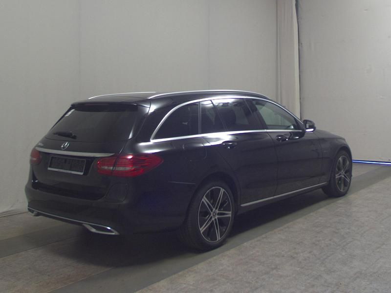 Gebraucht Mercedes C300e 306 PS (225 kW) 2020 Schwarz Limousine