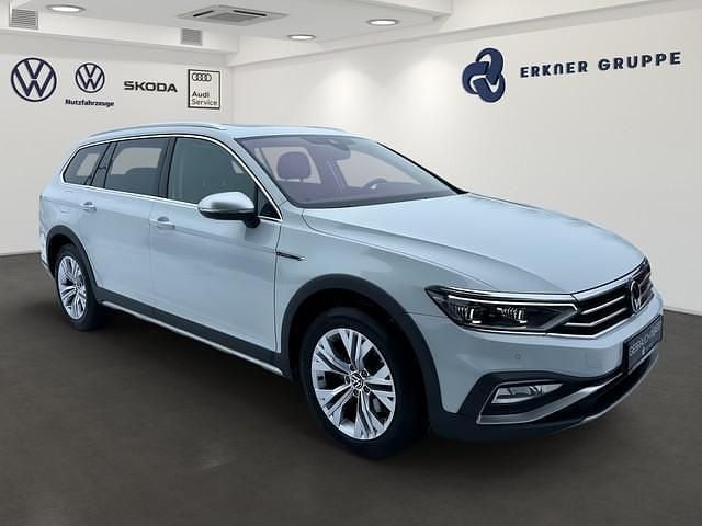 Gebraucht VW Passat Alltrack 200 PS (147 kW) 2023 Gletscherweiß metallic Kombi