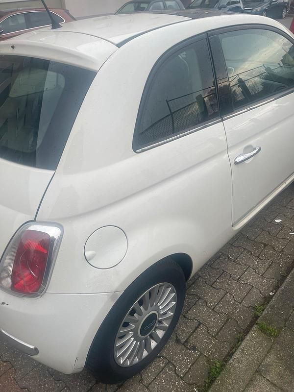 Gebraucht Fiat 500 75 PS (55 kW) 2008 Weiß Kleinwagen