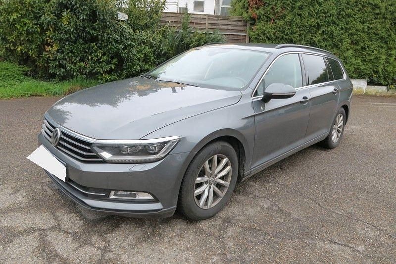 Gebraucht VW Passat Comfortline 150 PS (110 kW) 2015 Grau Kombi