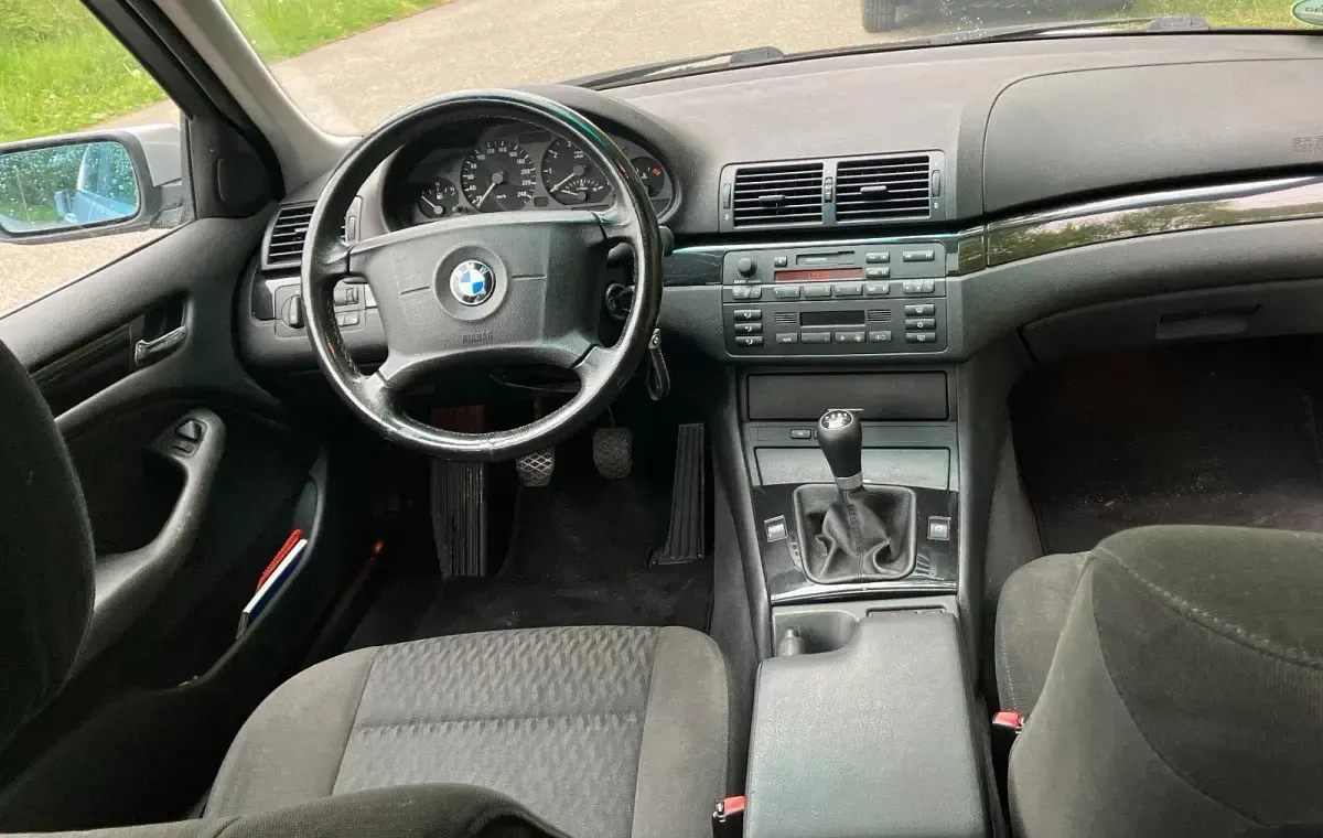 Occasion BMW 320 150 ch (110 kW) 2000 Argent Berline