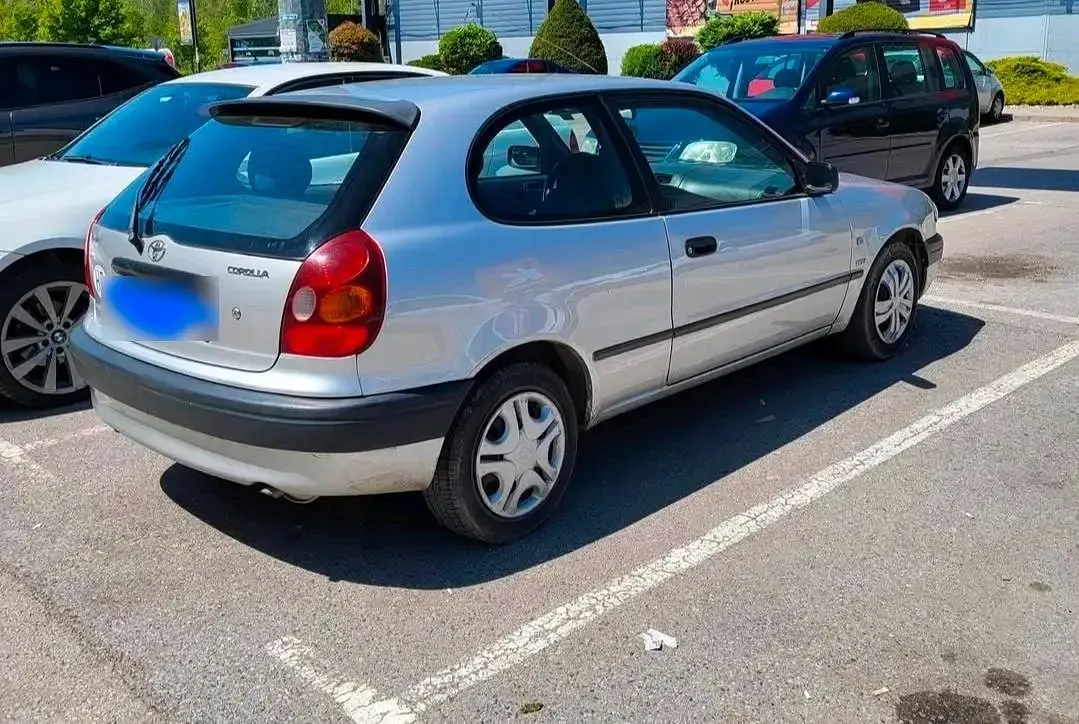 Gebraucht Toyota Corolla 100 PS (73 kW) 1999 Limousine