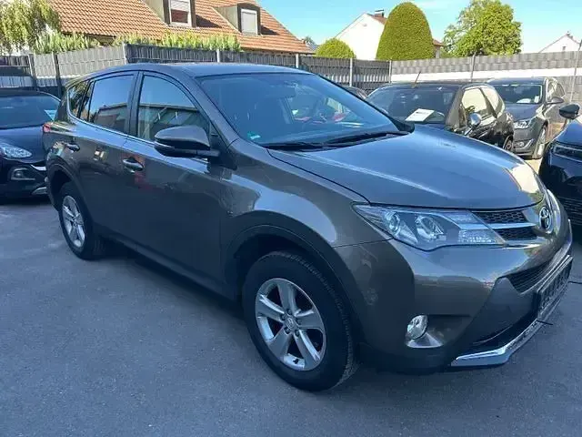 Gebraucht Toyota RAV4 Comfort 151 PS (111 kW) 2015 Braun SUV